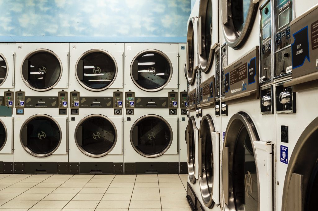 Domestic vs. Commercial Laundry Machines