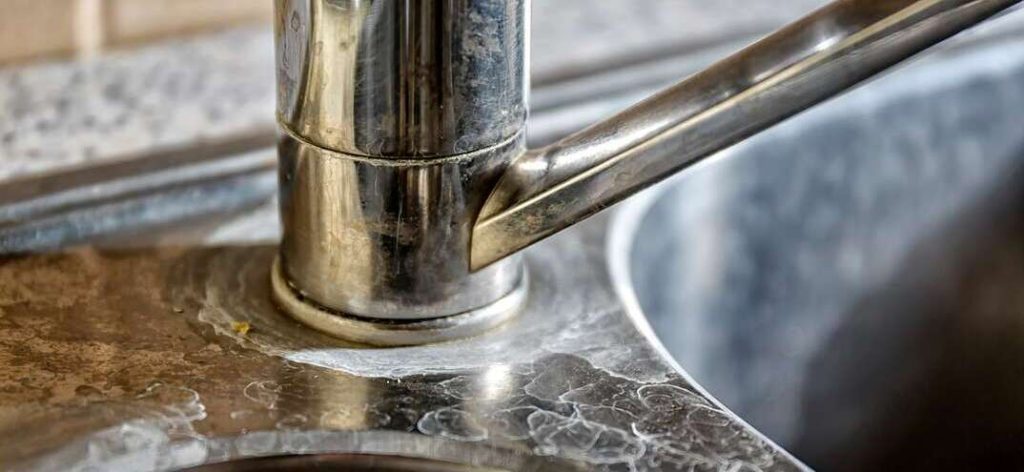 what are the effects of using hard water